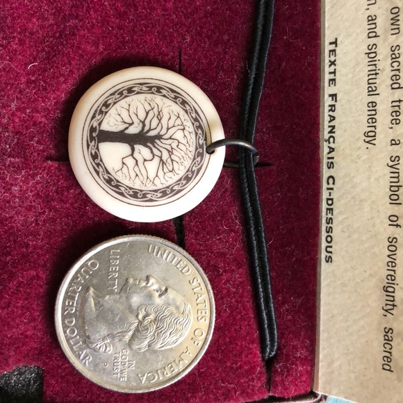 Necklace - Picture 2 of 4